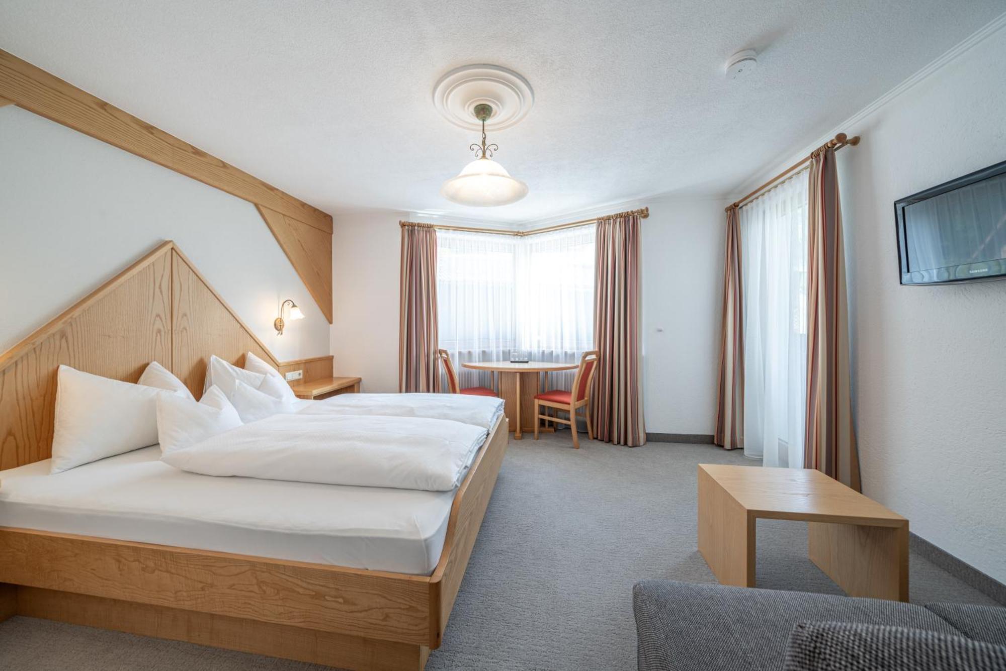 Pension Bergfrieden Obergurgl Exterior photo