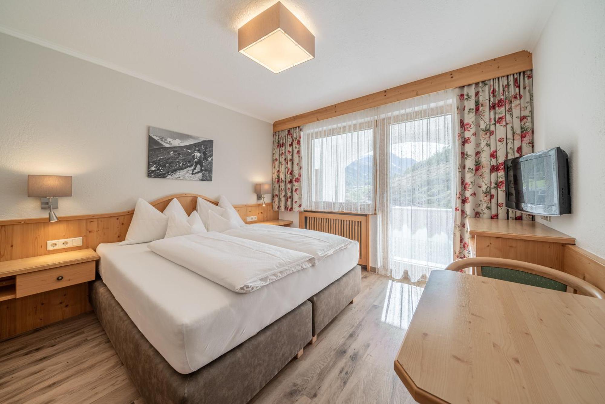 Pension Bergfrieden Obergurgl Exterior photo
