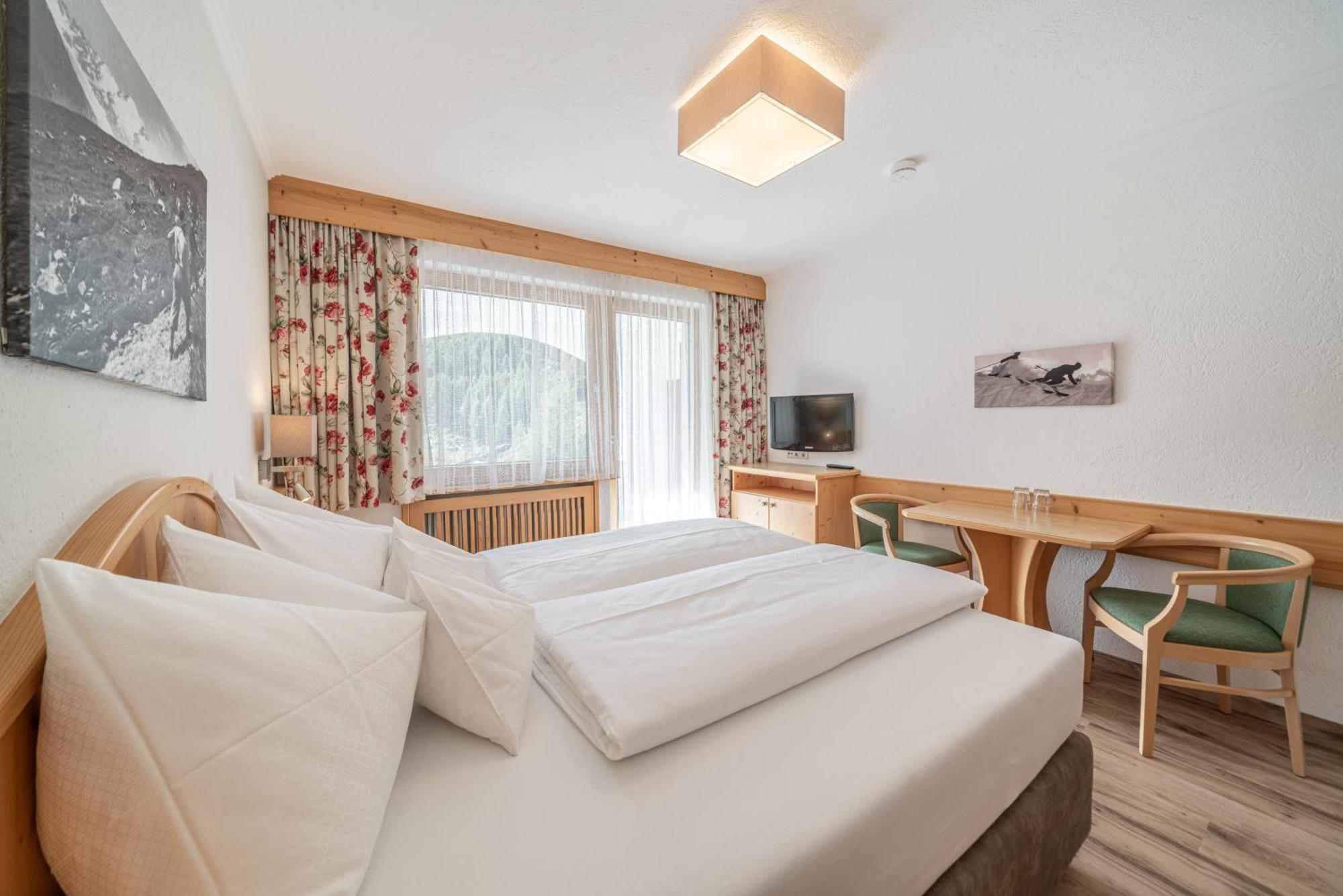 Pension Bergfrieden Obergurgl Exterior photo