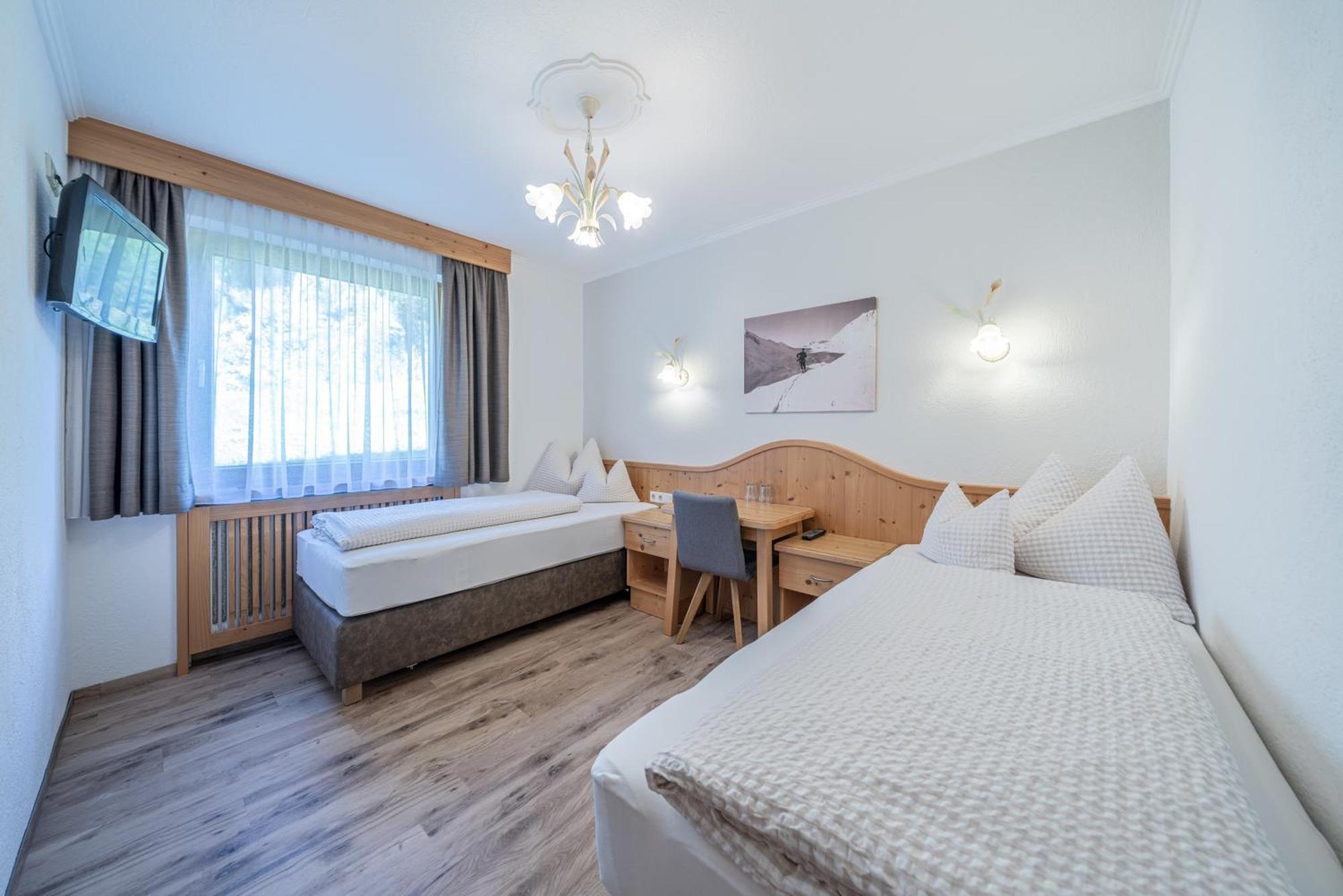 Pension Bergfrieden Obergurgl Exterior photo