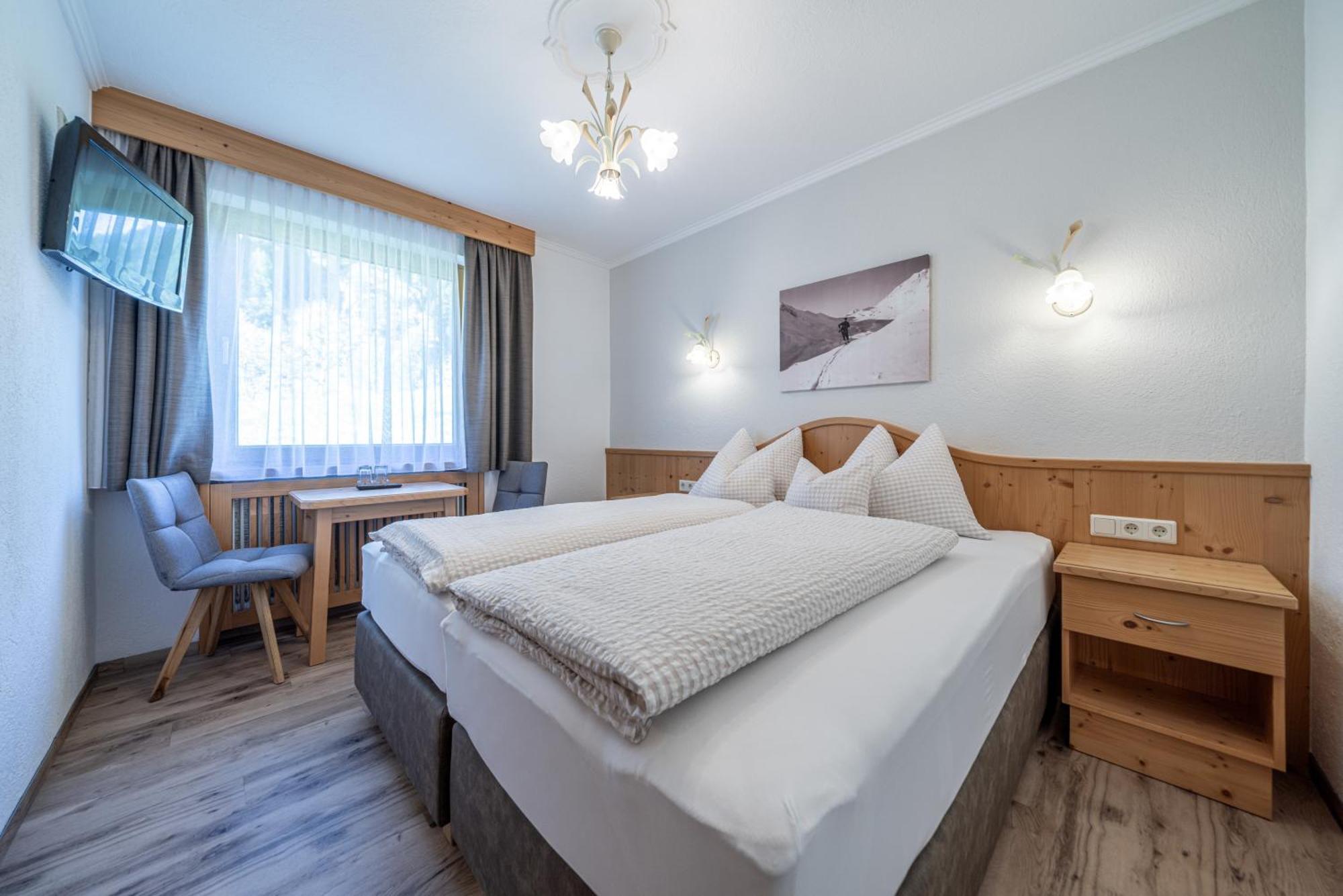 Pension Bergfrieden Obergurgl Exterior photo